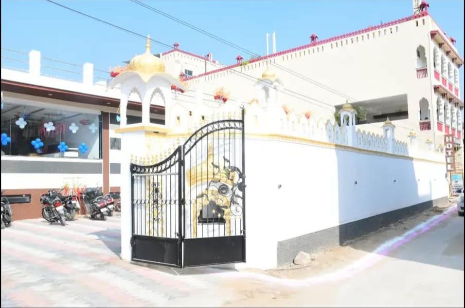 Sr Resort Pushkar Eksteriør billede
