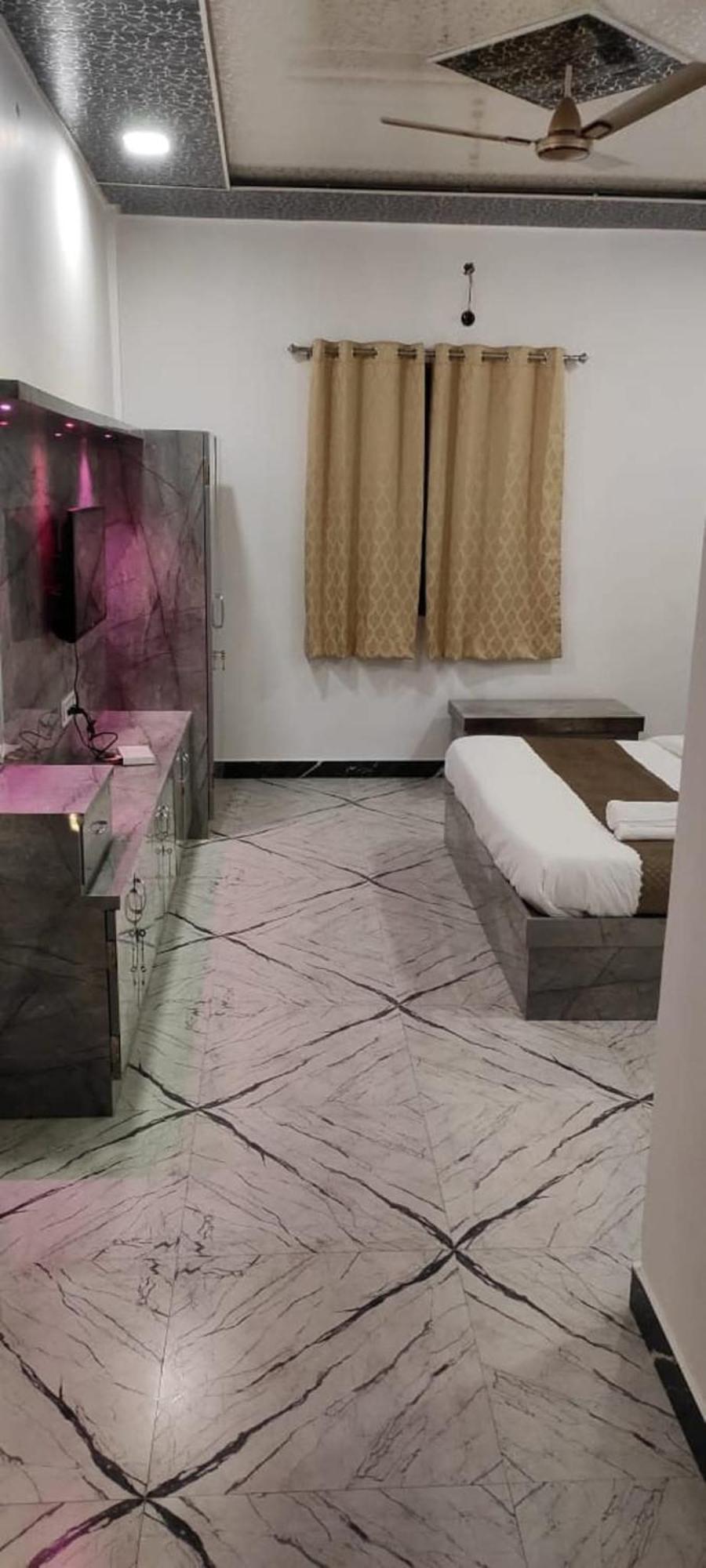 Sr Resort Pushkar Eksteriør billede